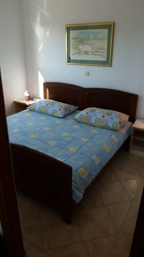 Apartmani Lucija1897 Starigrad Paklenica Appartamento