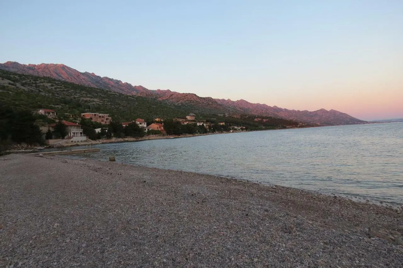 Appartamento Apartmani Lucija1897 Starigrad Paklenica